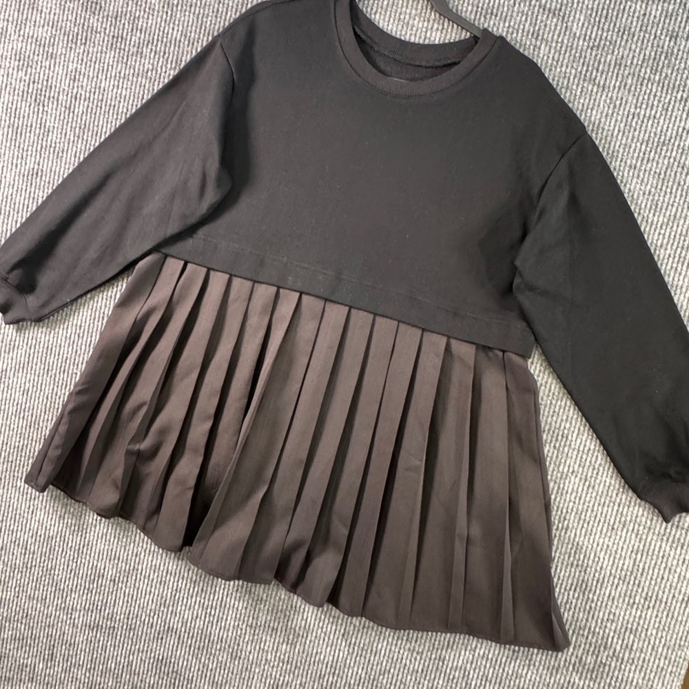 Black Pleated Long Sleeve Blouse Womens S Contrast Panel Minimalist Fairycore